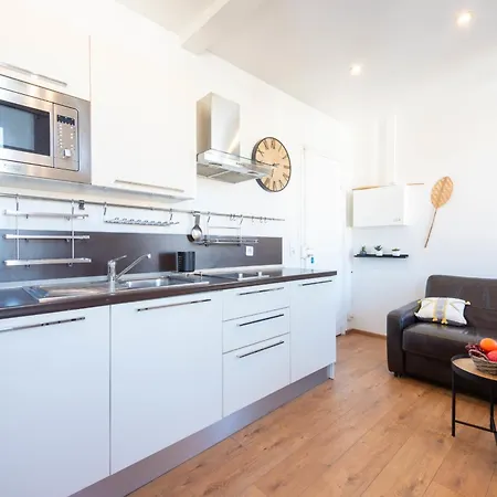 Air-conditioned Heart Of Apartment